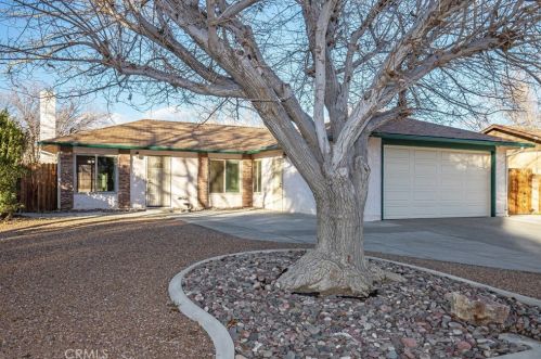 3123 Brentwood Ave, Lancaster, CA 93536-5483