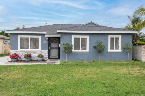 12163 Izetta Ave, Downey, CA 90242-3012