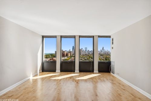 444 Fullerton Ave, Chicago, IL