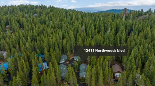 12411 Northwoods Blvd, Truckee CA  96161-6458 exterior
