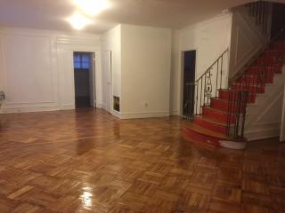 5425 Woodbine Ave, Philadelphia PA  19131-1317 exterior