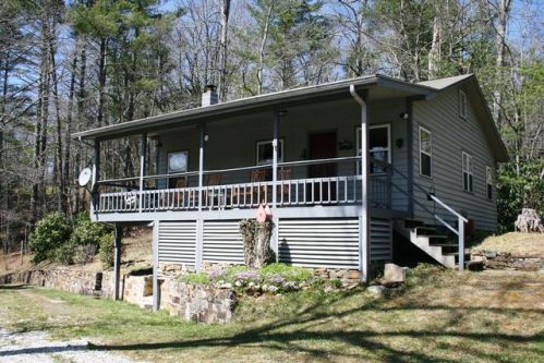 7926 Leafy Way, Beech Bottom, NC 28657-7279