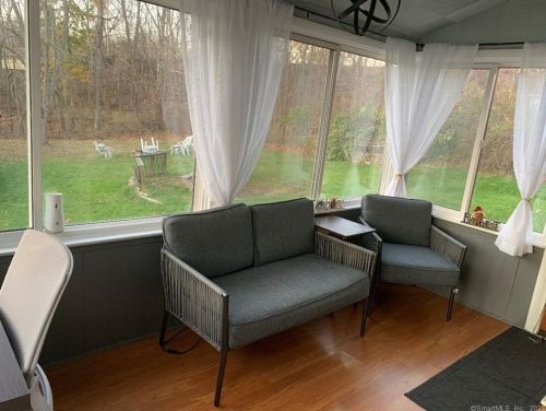 50 Jackson St, Middletown CT  06457-2529 exterior