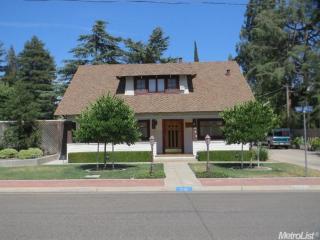2250 Waldorf Dr, Turlock, CA 95382-2106