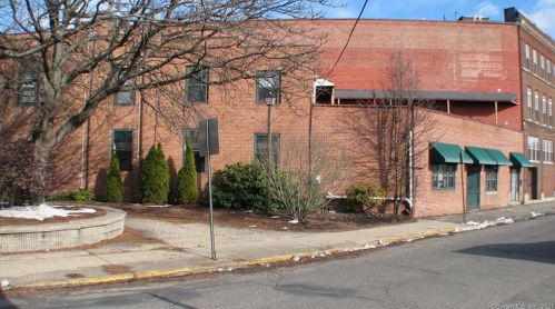 14 Main St, Torrington, CT 06790-5426