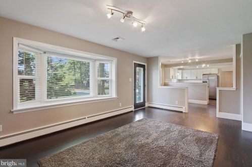 41 Roosevelt Blvd, Lancaster PA  17601-4039 exterior