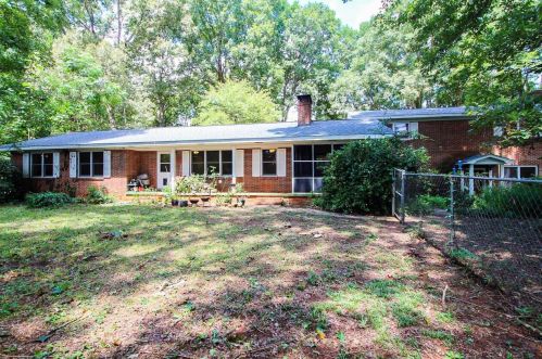 143 Rabbit Run Rd, Nicholson, GA 30565-1755