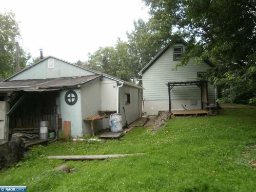 1831 26th St, Hibbing, MN 55746-3419