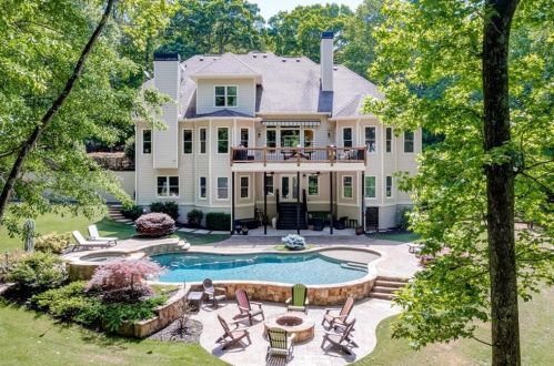 995 Freehome Rd, Holly Springs, GA 30115-4857