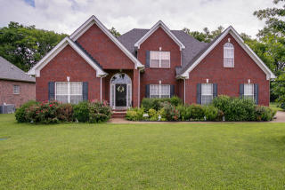 1440 Marathon Dr, Murfreesboro, TN 37129-2604