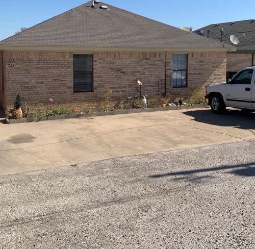 717 Willowood, Lakeside Heights, TX 78639-4140