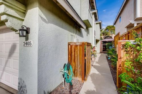 2405 Maravilla Way, Oceanside, CA 92056-3468