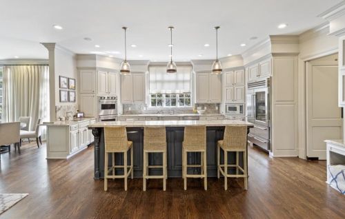 876 Berkshire Rd, Atlanta GA  30324-4930 exterior