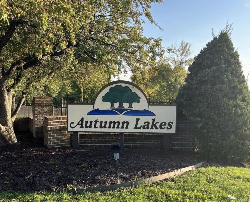 3156 Autumn Trace Dr, Hazelwood, MO 63043-4925