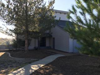 2427 Marinda Way, Redding, CA 96001-3705