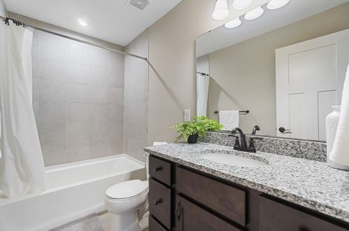 190 Winding Creek Dr, Springboro OH  45066-8200 exterior