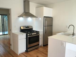 421 Vendome St, Los Angeles CA  90026-3738 exterior