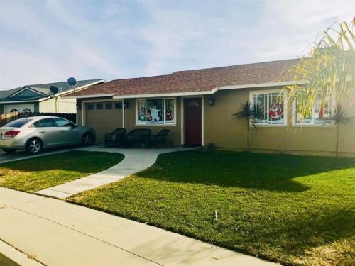 316 J St, Mendota, CA 93640-2109