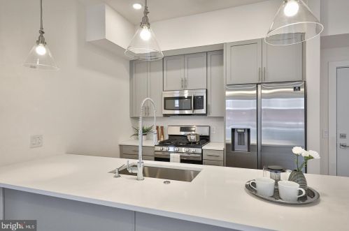 1003 Bodine St, Philadelphia PA  19123-4116 exterior