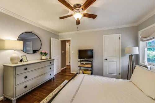 2452 Elizabeth Ann Ln, Atlanta GA  30324-3713 exterior