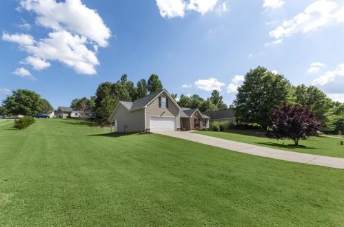 1228 Bradford Park Ln, Auburn, GA 30011-3394