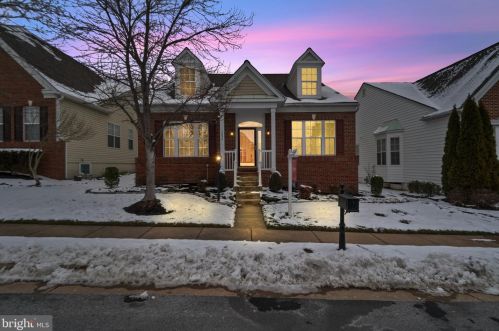 12836 Dunbarton Dr, Bristow, VA 20136-2535