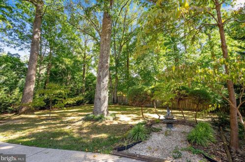 7301 Lackawanna Dr, Springfield VA  22150-4418 exterior