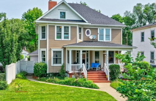 222 Desoto St, Ottawa, IL 61350-1410