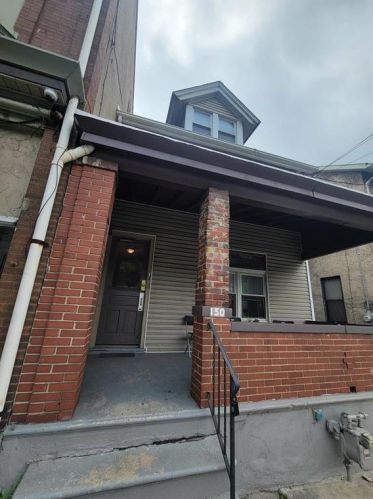 150 Hamilton St, Allentown, PA 18101-1912