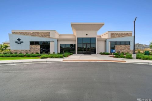 4627 Crestone Peak St, Denver CO  80601-4627 exterior