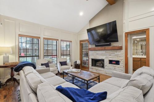 2331 Aberdeen Pl, Carrollton TX 75007-2029 exterior