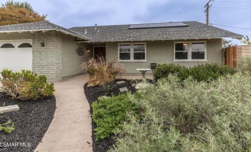 2796 Loraine Pl, Simi Valley, CA 93065-1511