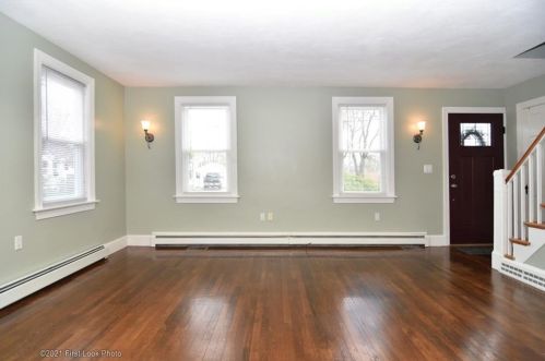 249 Tennyson Rd, Warwick, RI 02888-1849