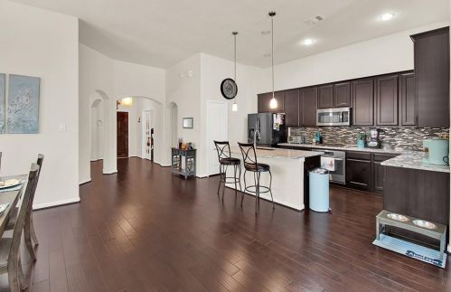 2710 Lisbon Meadows Dr, Conroe TX  77304-4564 exterior