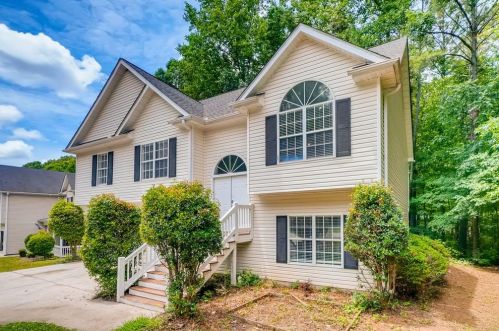 780 Crystal Bay Rd, Villa Rica, GA 30180-5150