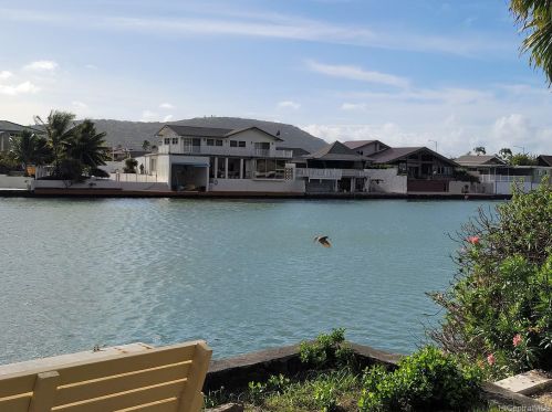 559 Kumukahi Pl, Honolulu, HI 96825-1105