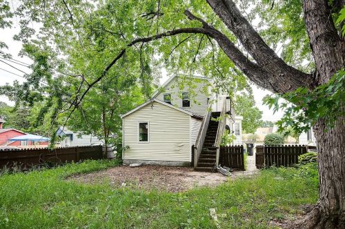 733 Conway St, Saint Paul MN  55106-5507 exterior