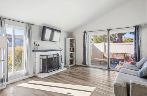 3569 Coconut Way, Oceanside, CA 92058-1673