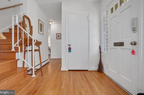 900 Balmoral Dr, Silver Spring MD  20903-1301 exterior