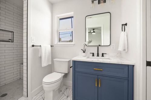 1909 Belford Dr, Austin TX  78757-8205 exterior