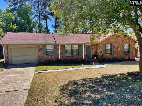 108 Stuart Ln, Lexington, SC 29072-2710