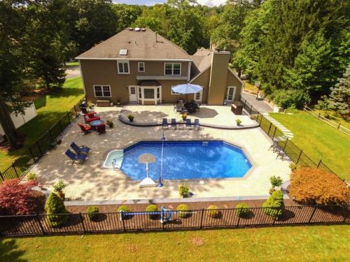 3 Golden Corner Way, Dover, NJ 07869-3490