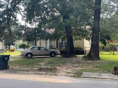 402 Thomas Blvd, Warner Robins, GA 31093-3240