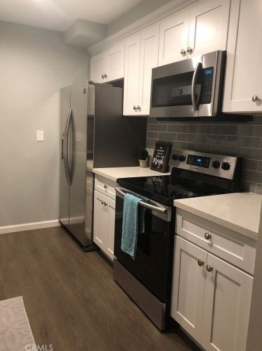 8196 Ridgefield Dr, Huntington Beach, CA 92646-6744