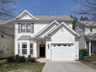 1013 Red Hat Ln, Durham, NC 27713-8223