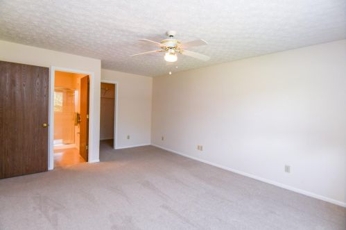 7935 Fld Ertel Rd, Cincinnati OH  45249-8214 exterior