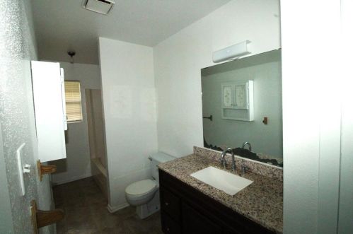 601 Bryan St, Angleton TX  77515-4817 exterior