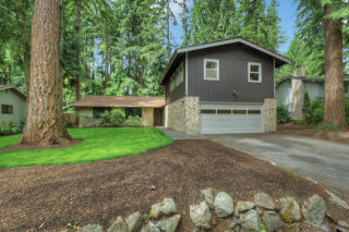 3037 252nd Pl, Redmond, WA 98075-9432