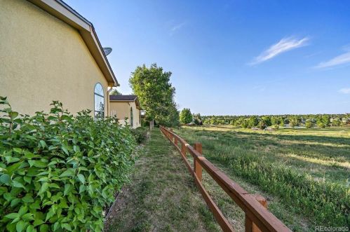 18620 Layton Pl, Aurora CO exterior