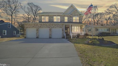 520 Sunset Knoll Rd, Riviera Beach, MD 21122-4238